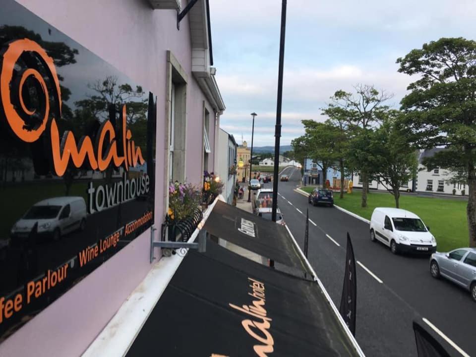 Hostal Malin Townhouse Exterior foto